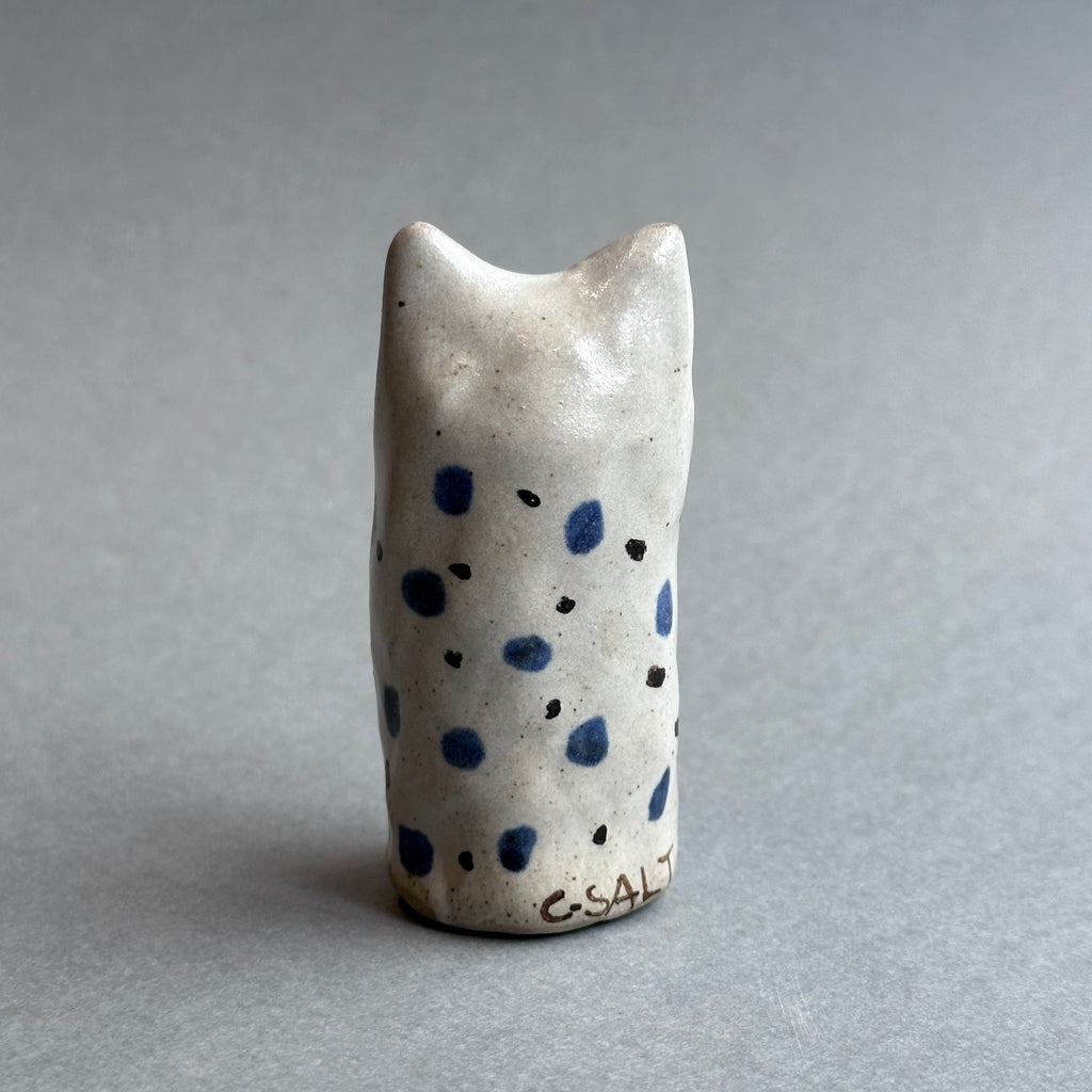 Stoneware Cat [tall]