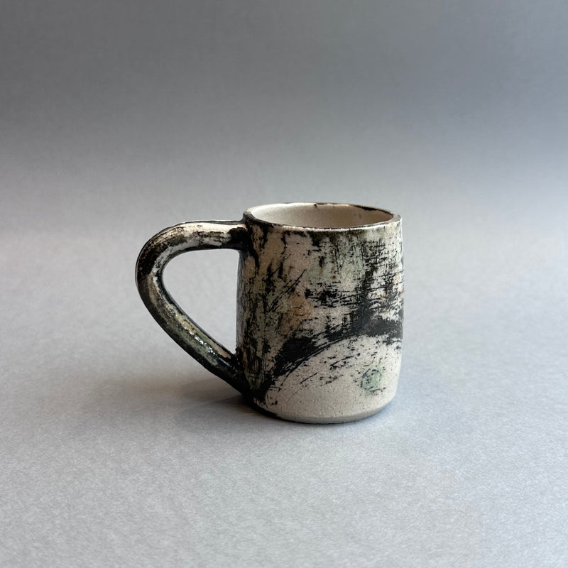 Grasping the Orient Mug Espresso #E