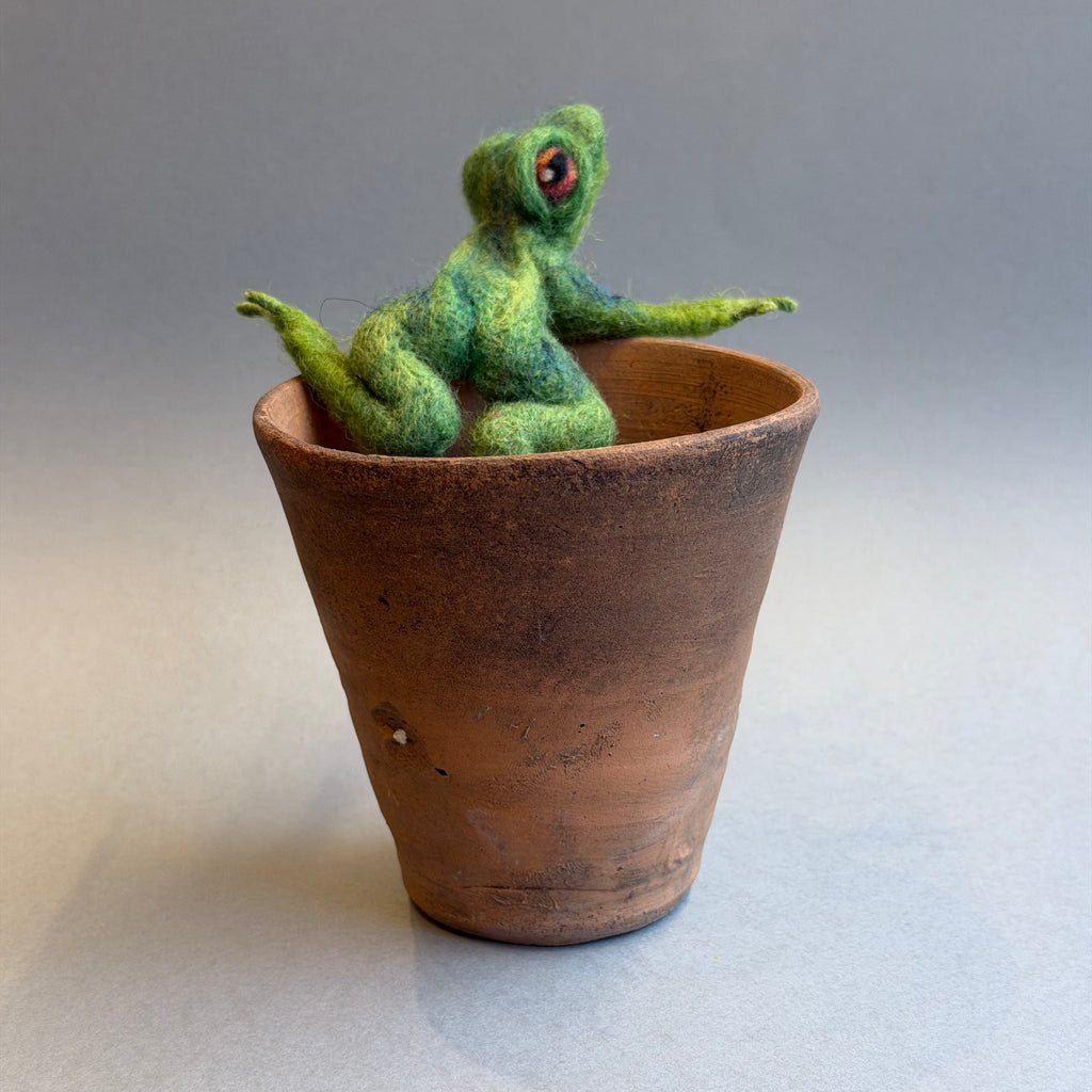 Needle Felted Froggy on a Pot [Small]