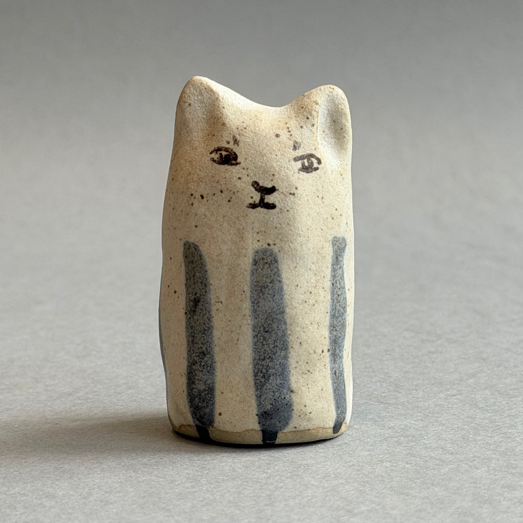 Stoneware Cat [tiny]