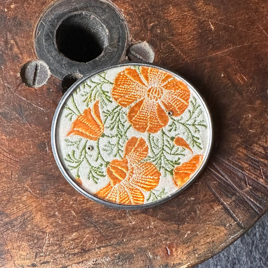 Silk Oval Brooch [Kensita California Poppy]