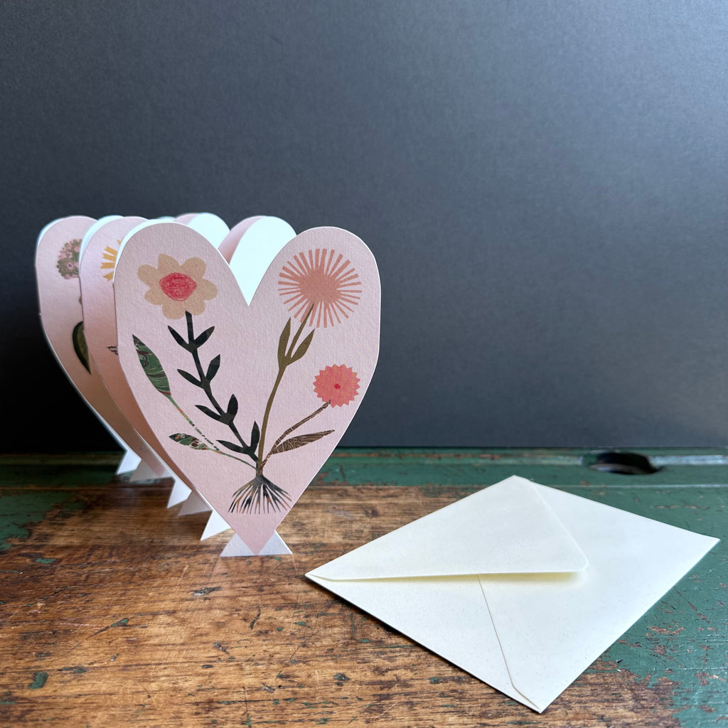 Concertina Card - Hearts