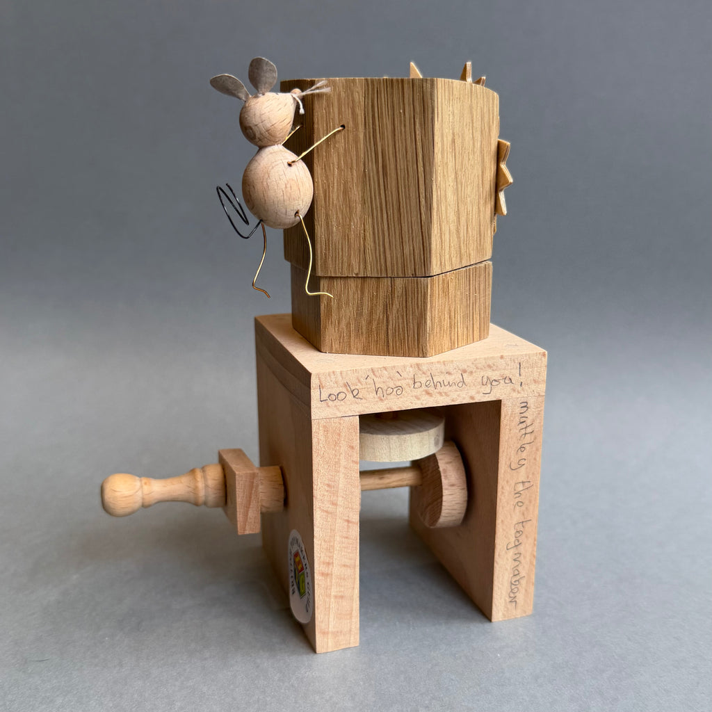 Automata ‘Look Hoo’s Behind You!’ Owl