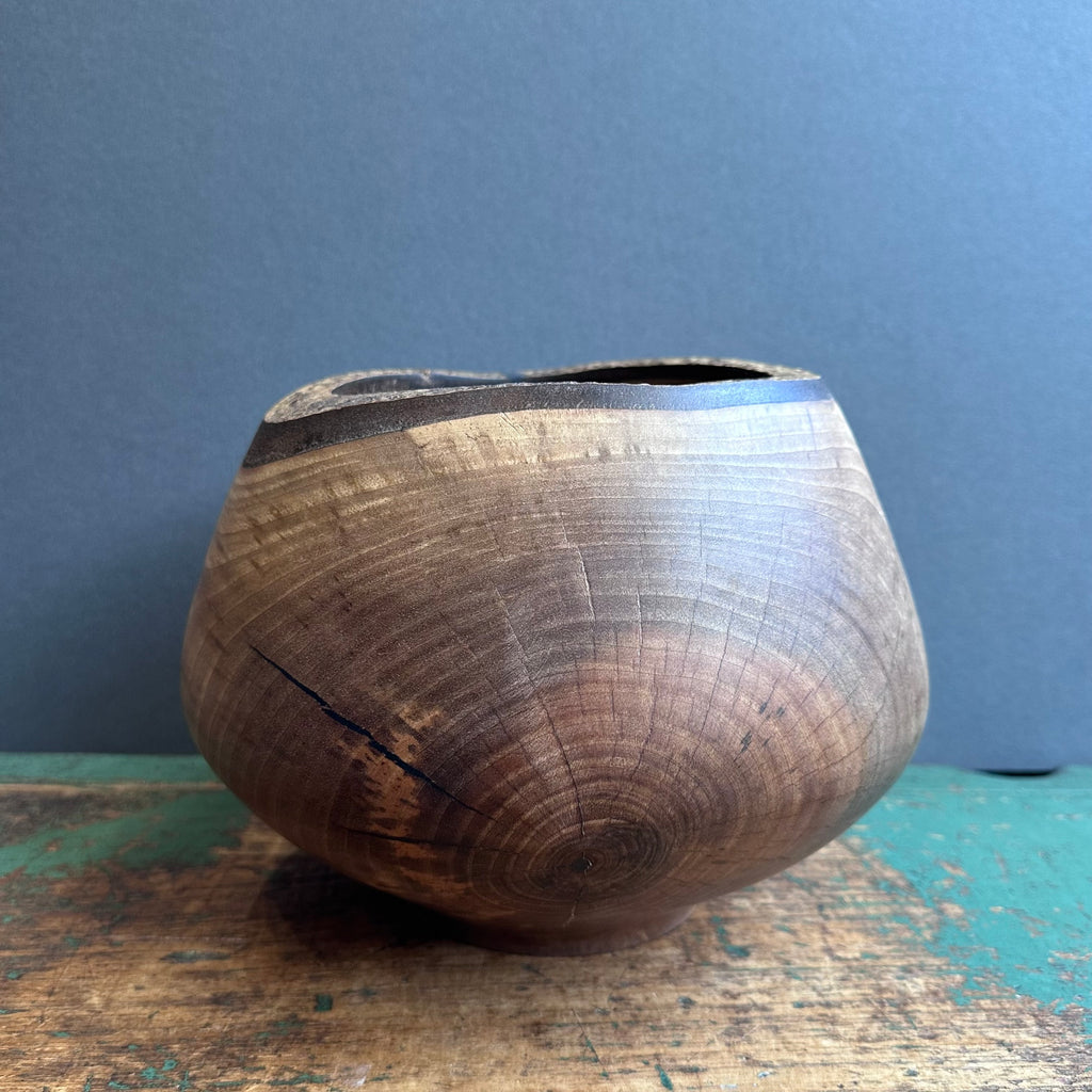 No.194 Medium Bowl - Walnut