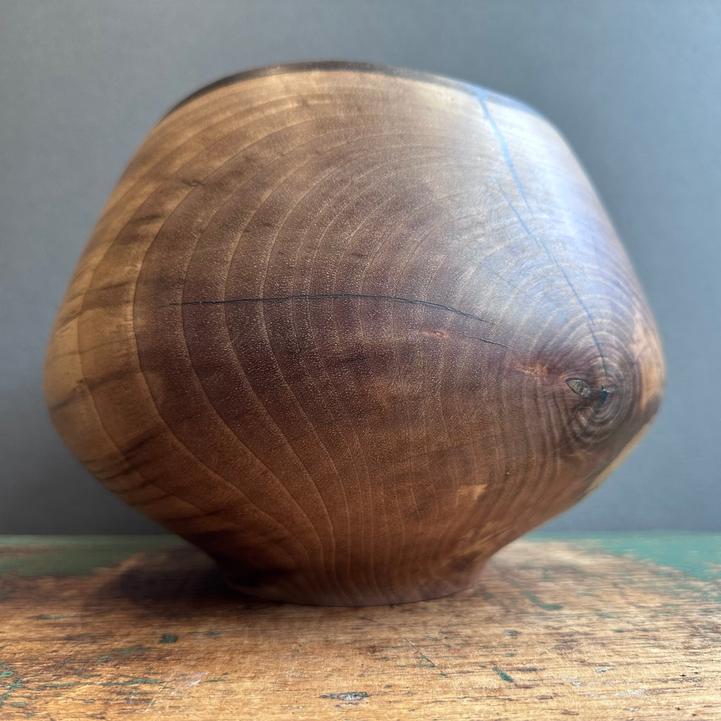 No.194 Medium Bowl - Walnut