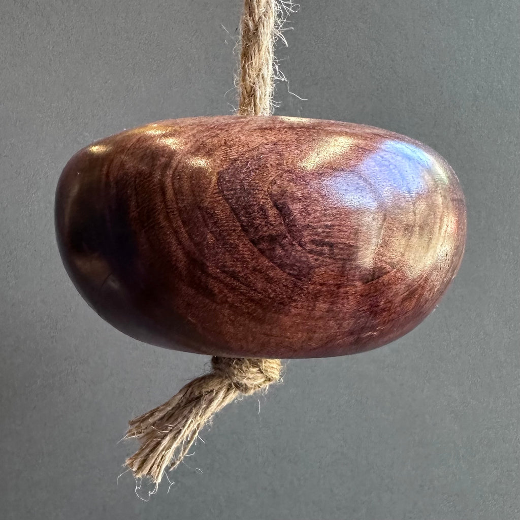 Roped Conker - Small