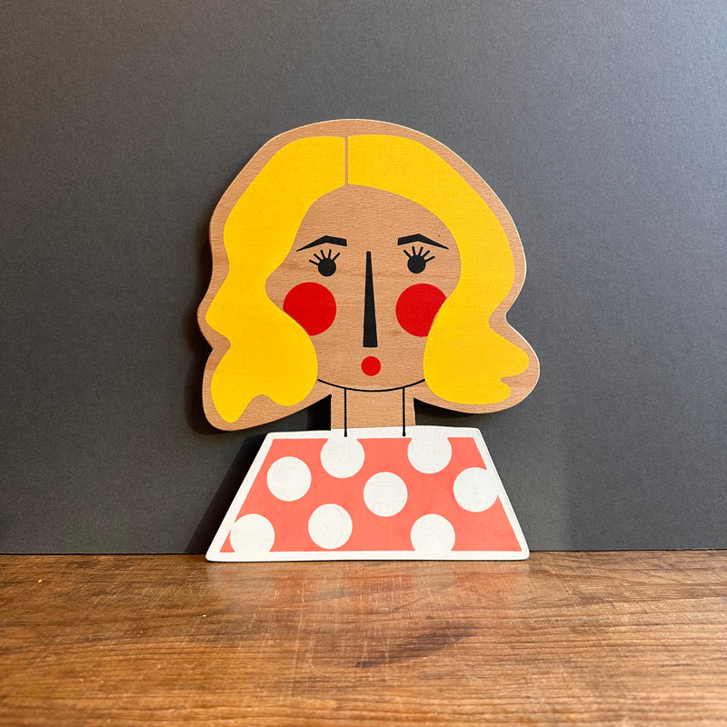 Wall Plaque ‘Twirly Curly Girl with Yellow Hair’