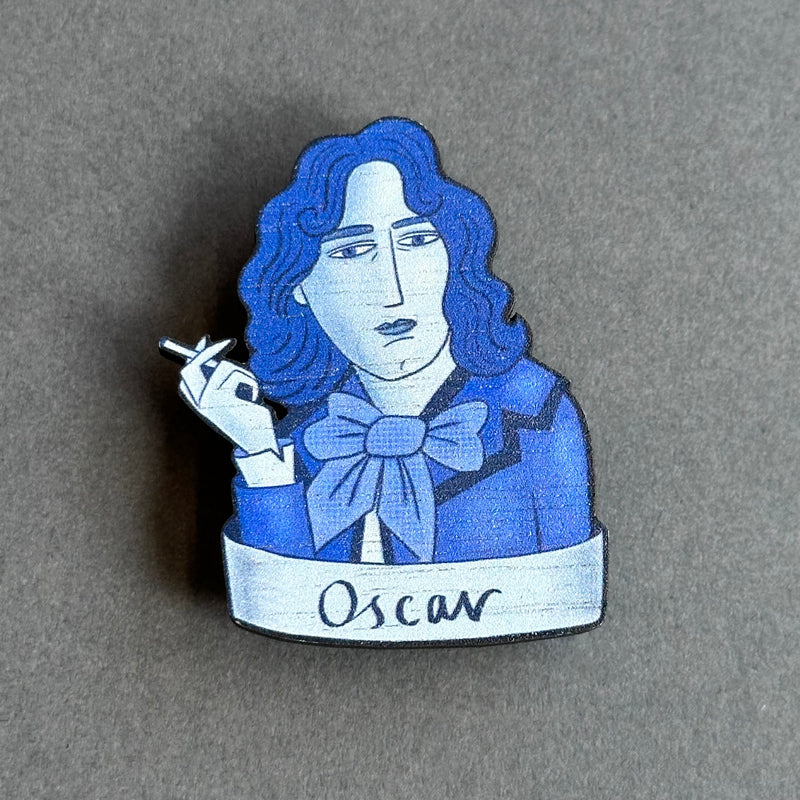 Wooden Pin Brooch - Book Lovers - Oscar Wilde