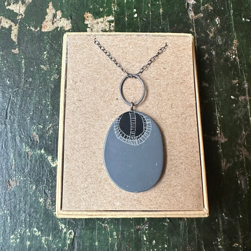 Oval Pendant with Link